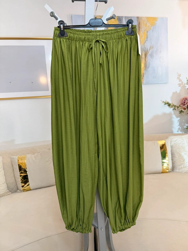Pantaloni ampi verde oliva fluido 💚