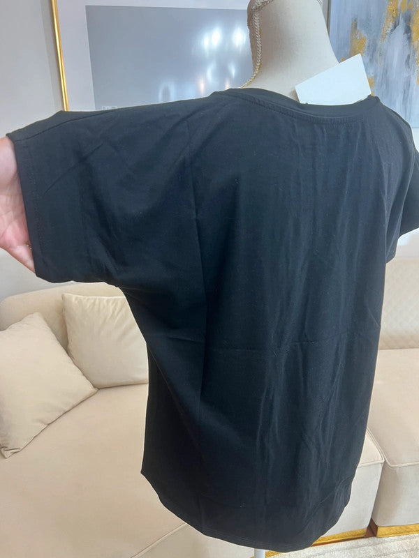 T-shirt nera con stampa dorata – Made in Italy