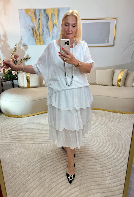 Abito bianco ampio in cotone con balze – Made in Italy