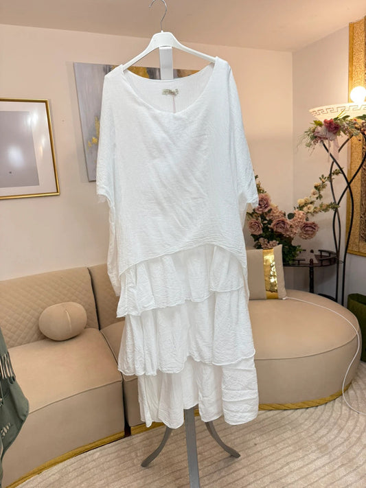 Abito bianco ampio in cotone con balze – Made in Italy