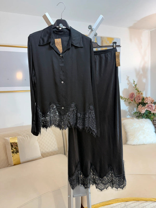 Completo blusa e gonna nera in viscosa con pizzo Made in Italy