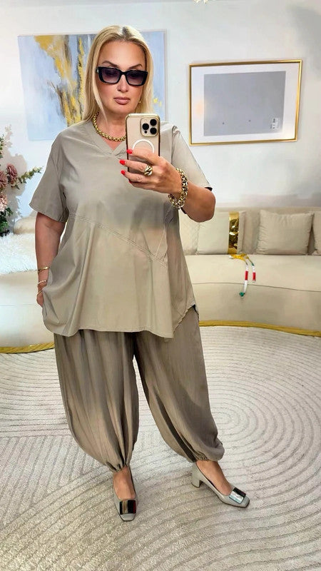 🤍 Blusa oversize beige asimmetrica Made in Italy