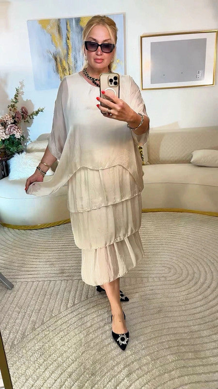 Abito lungo beige seta e chiffon Made in Italy 🤍