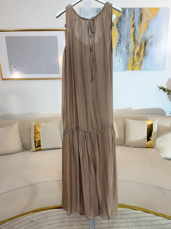 Vestito lungo fluido doppio strato tortora Made in Italy