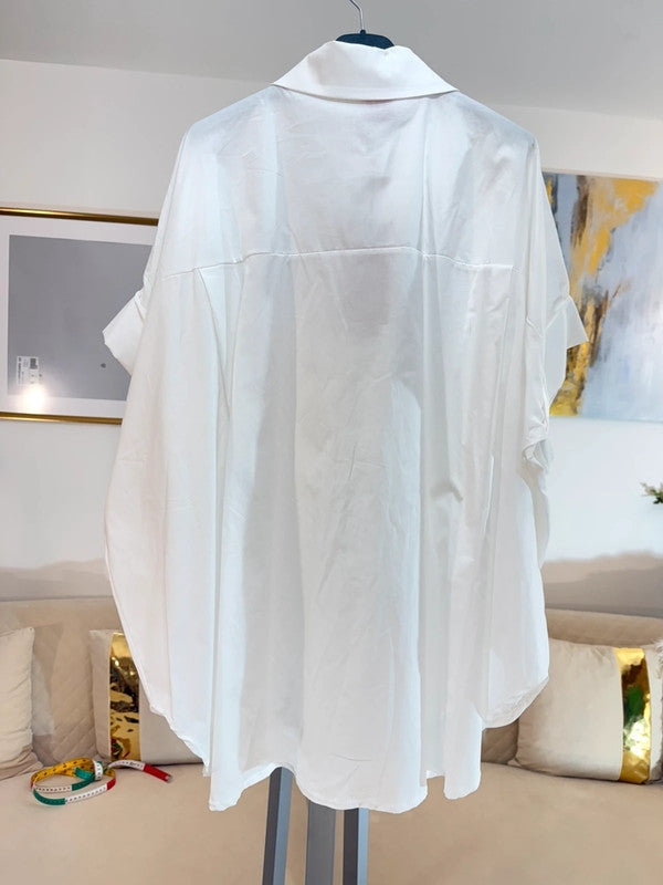 Camicia oversize bianca con bottoni gioiello perla 🤍