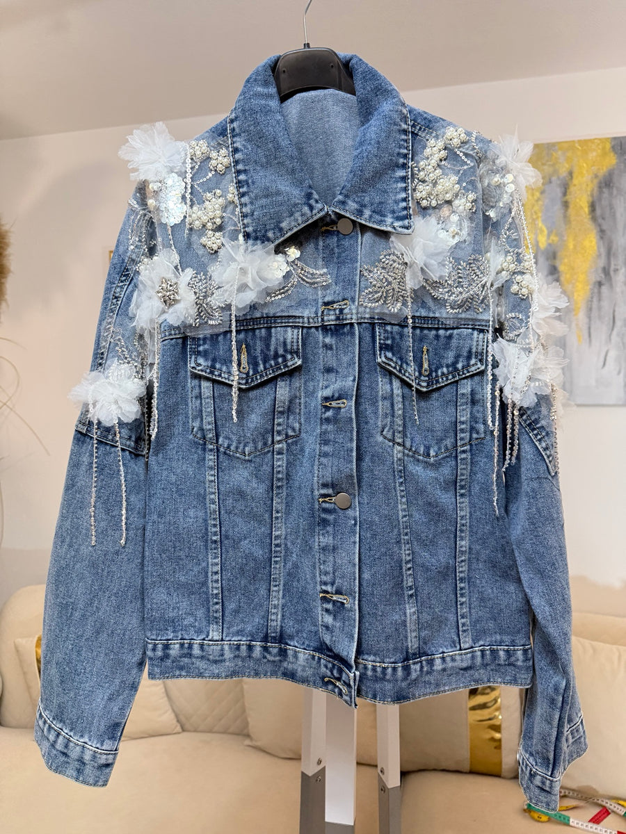 Giacca in denim blu con fiori 3D, perle e ricami